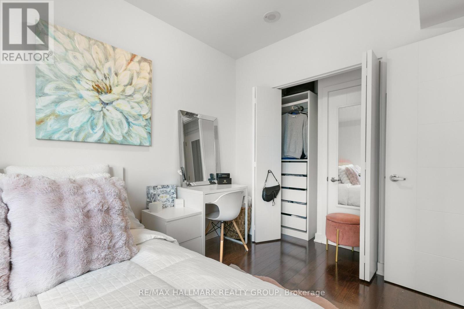 1510 - 179 Metcalfe Street, Ottawa, ON - Indoor Photo Showing Bedroom