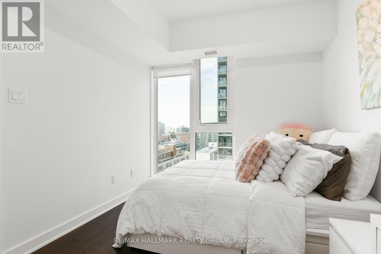 1510 - 179 Metcalfe Street, Ottawa, ON - Indoor Photo Showing Bedroom
