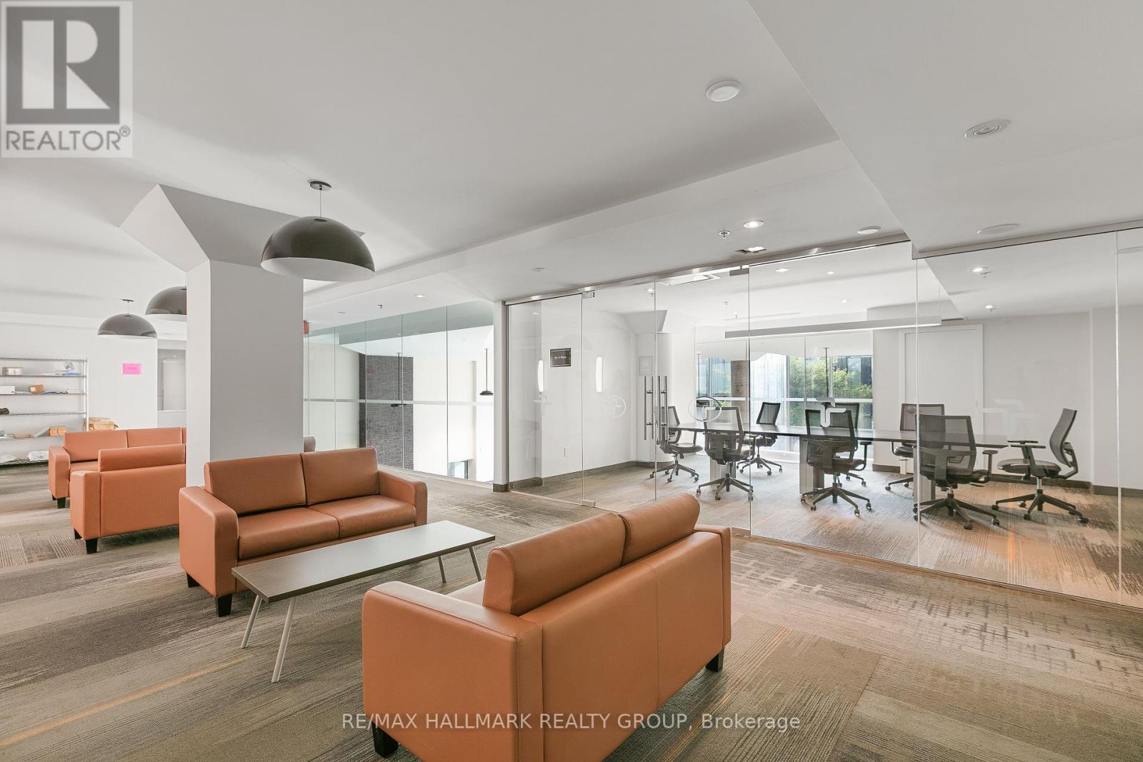 1510 - 179 Metcalfe Street, Ottawa, ON - Indoor