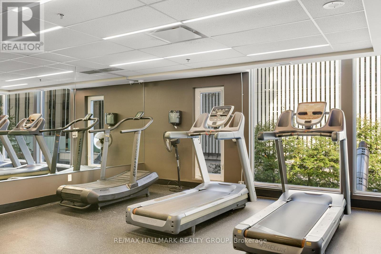 1510 - 179 Metcalfe Street, Ottawa, ON - Indoor Photo Showing Gym Room