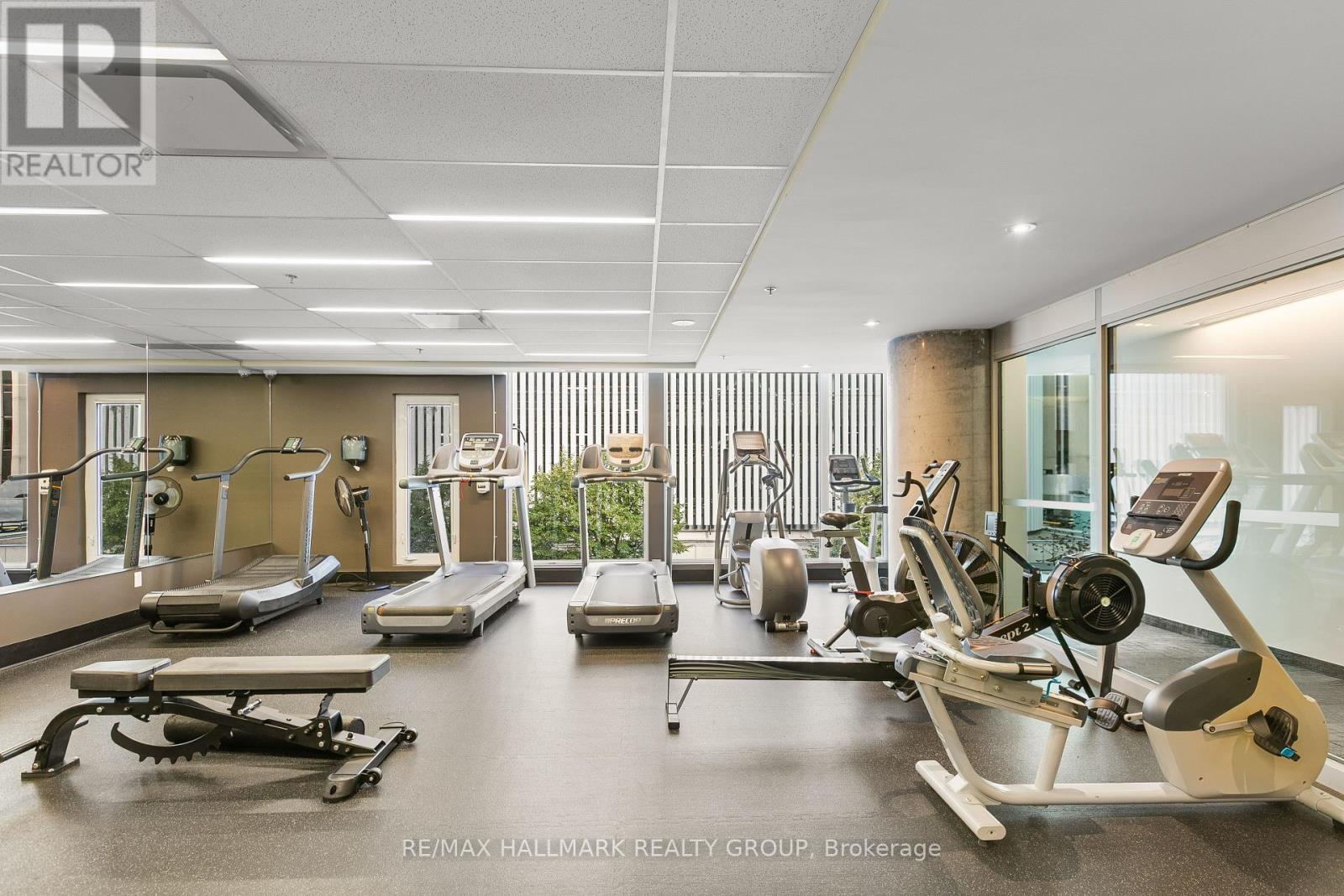 1510 - 179 Metcalfe Street, Ottawa, ON - Indoor Photo Showing Gym Room