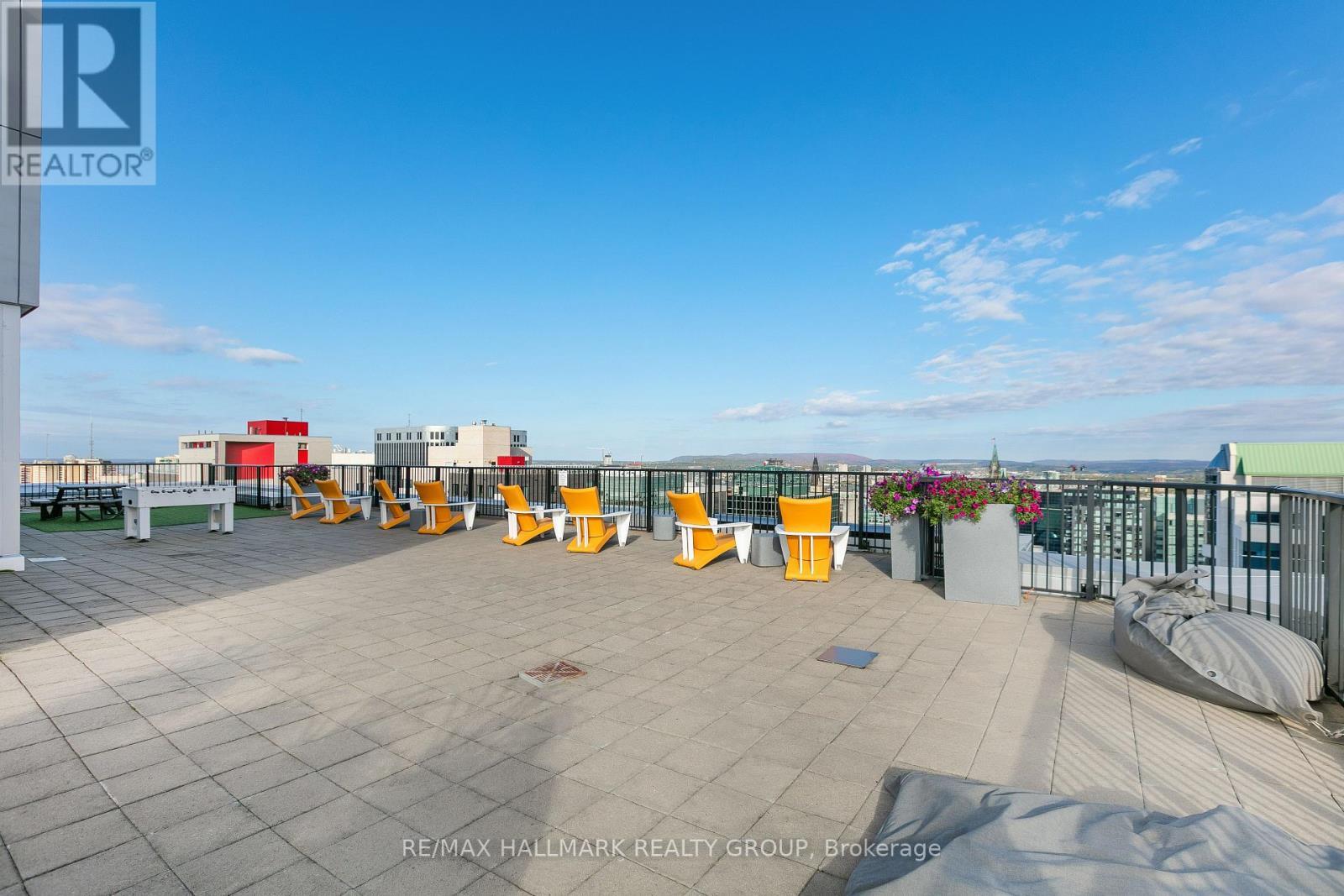 1510 - 179 Metcalfe Street, Ottawa, ON - Outdoor