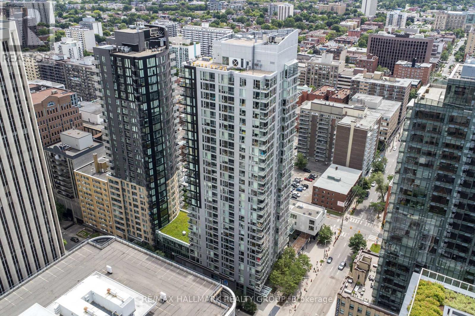 1510 - 179 Metcalfe Street, Ottawa, ON - Outdoor