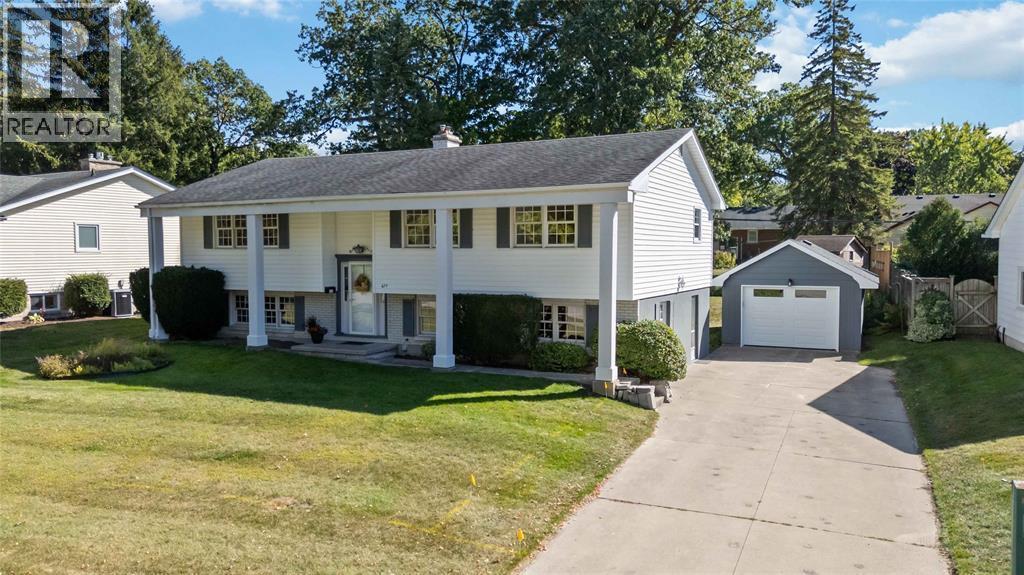 677 Stonecrest Avenue, Sarnia, ON - Outdoor With Facade