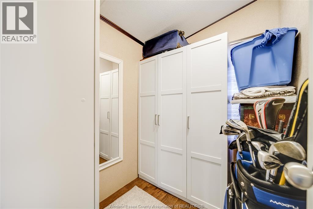 981 County Rd 2 Unit# 535, Lakeshore, ON - Indoor Photo Showing Other Room