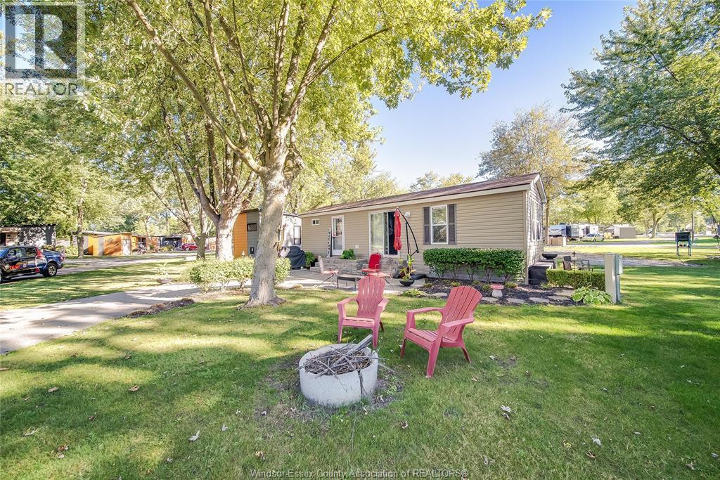 981 County Rd 2 Unit# 535, Lakeshore, ON - Outdoor