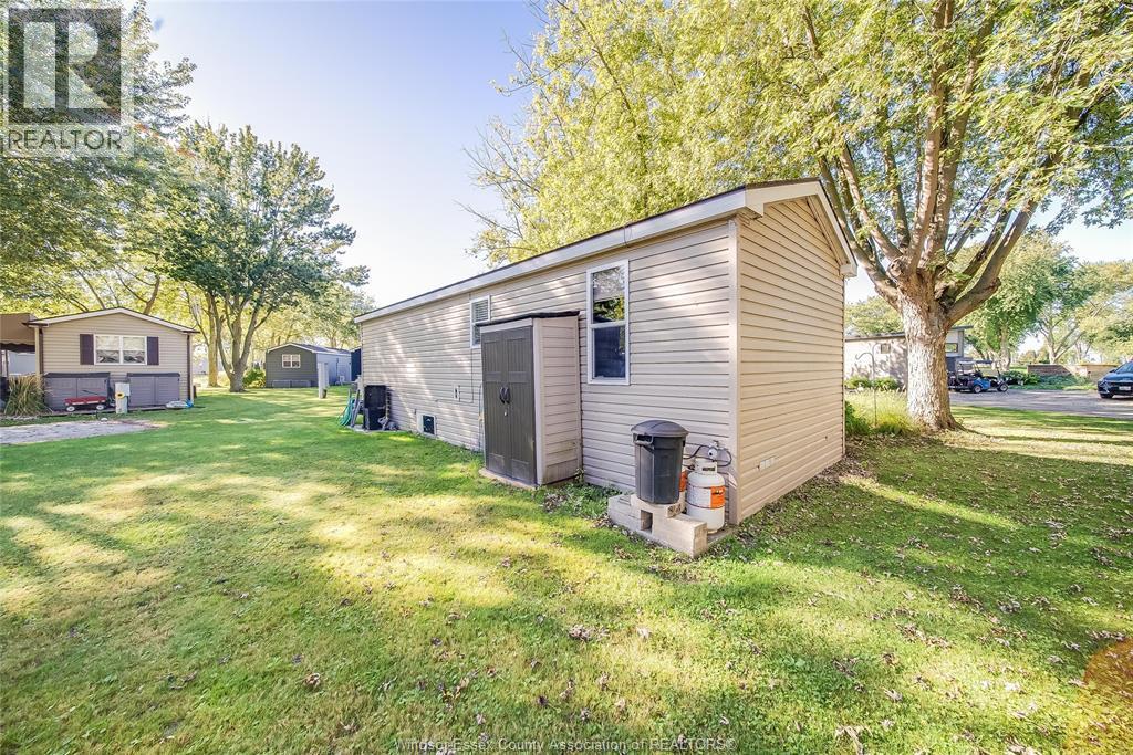 981 County Rd 2 Unit# 535, Lakeshore, ON - Outdoor