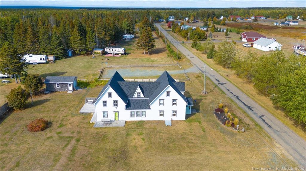 62 Rue Du Parc St, Petite-Lamèque, NB