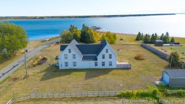 62 Rue Du Parc St, Petite-Lamèque, NB