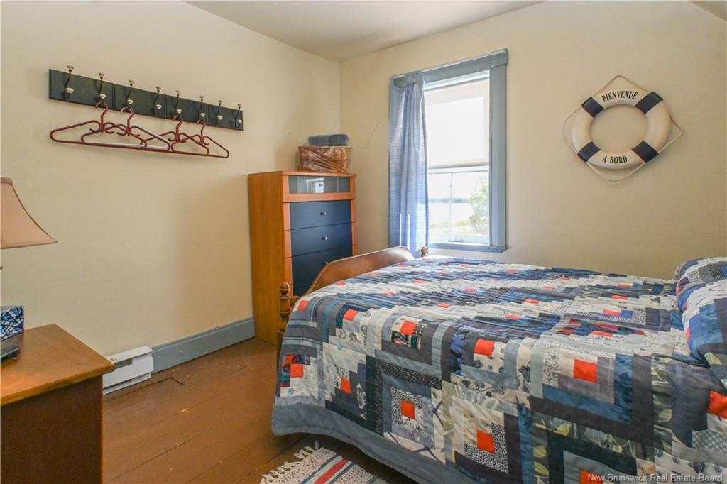 62 Rue Du Parc St, Petite-Lamèque, NB