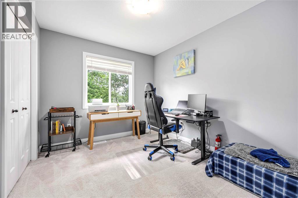 4095 Ernest Street, Petrolia, ON - Indoor Photo Showing Office