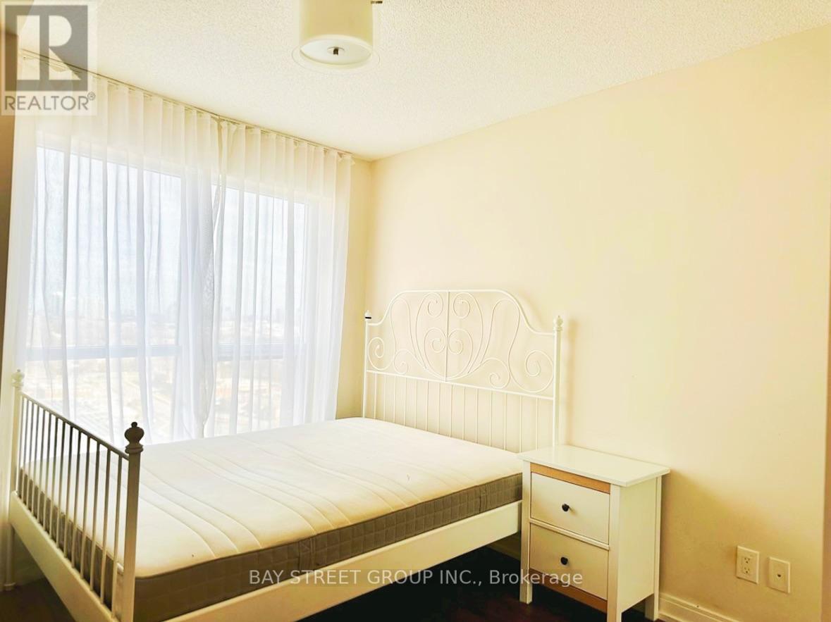 1908 - 151 Village Green Square, Toronto, ON - Indoor Photo Showing Bedroom
