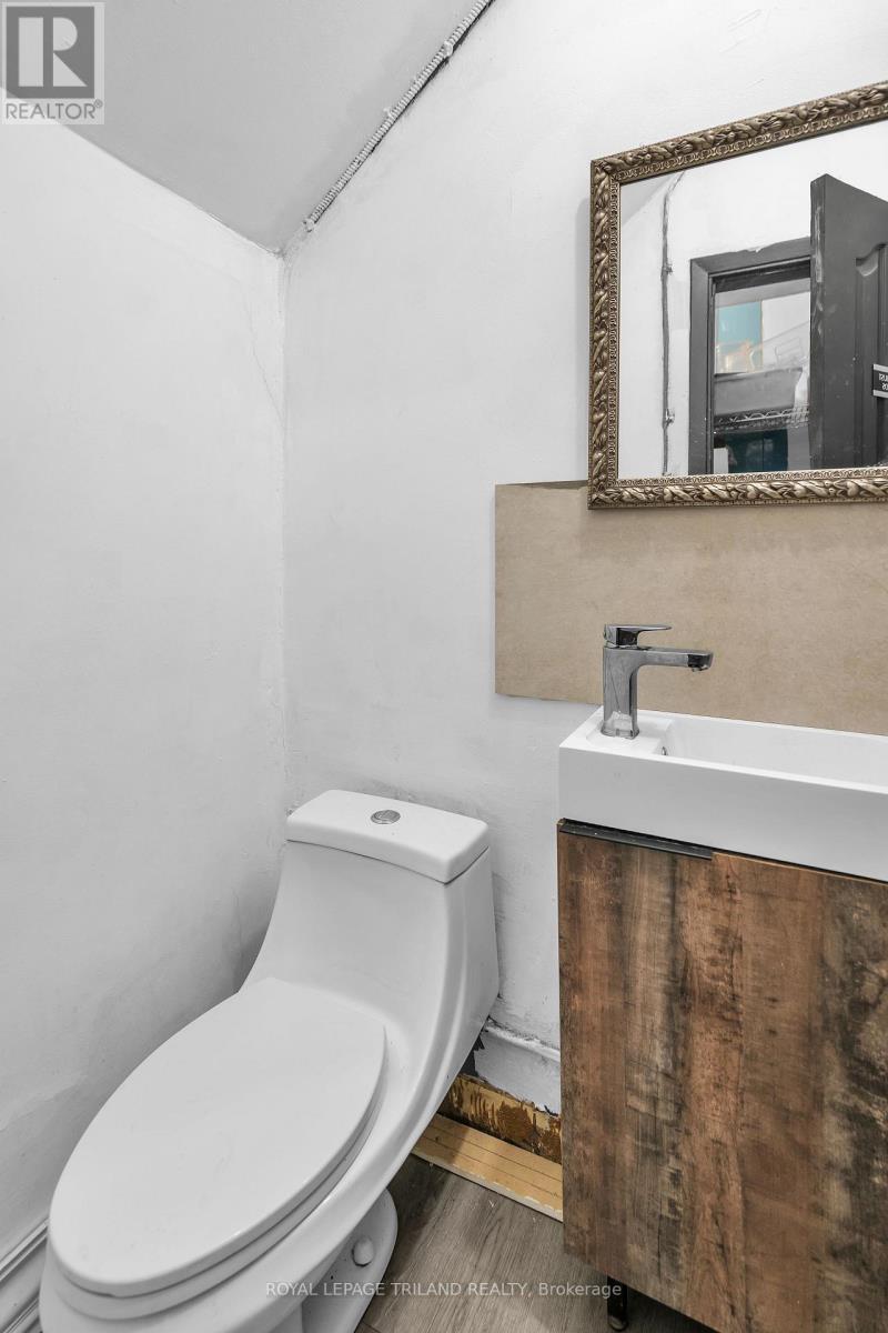 218 Horton Street E, London East (East K), ON