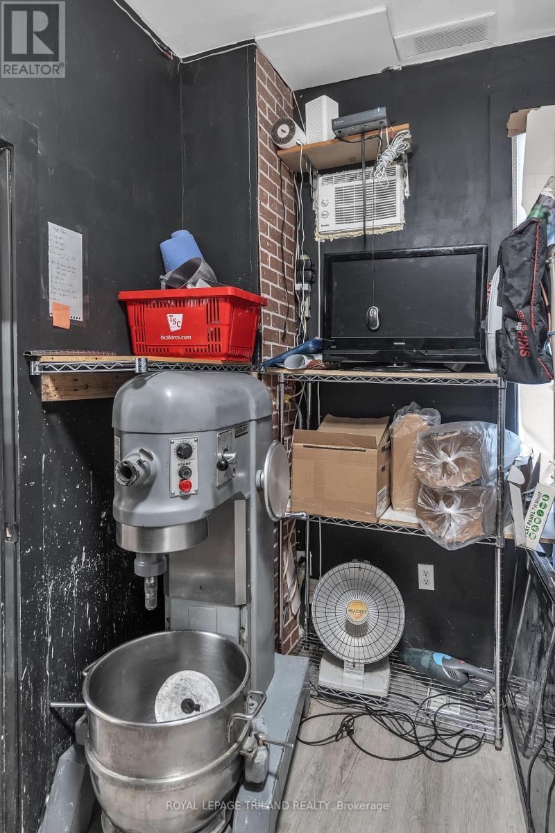 218 Horton Street E, London East (East K), ON