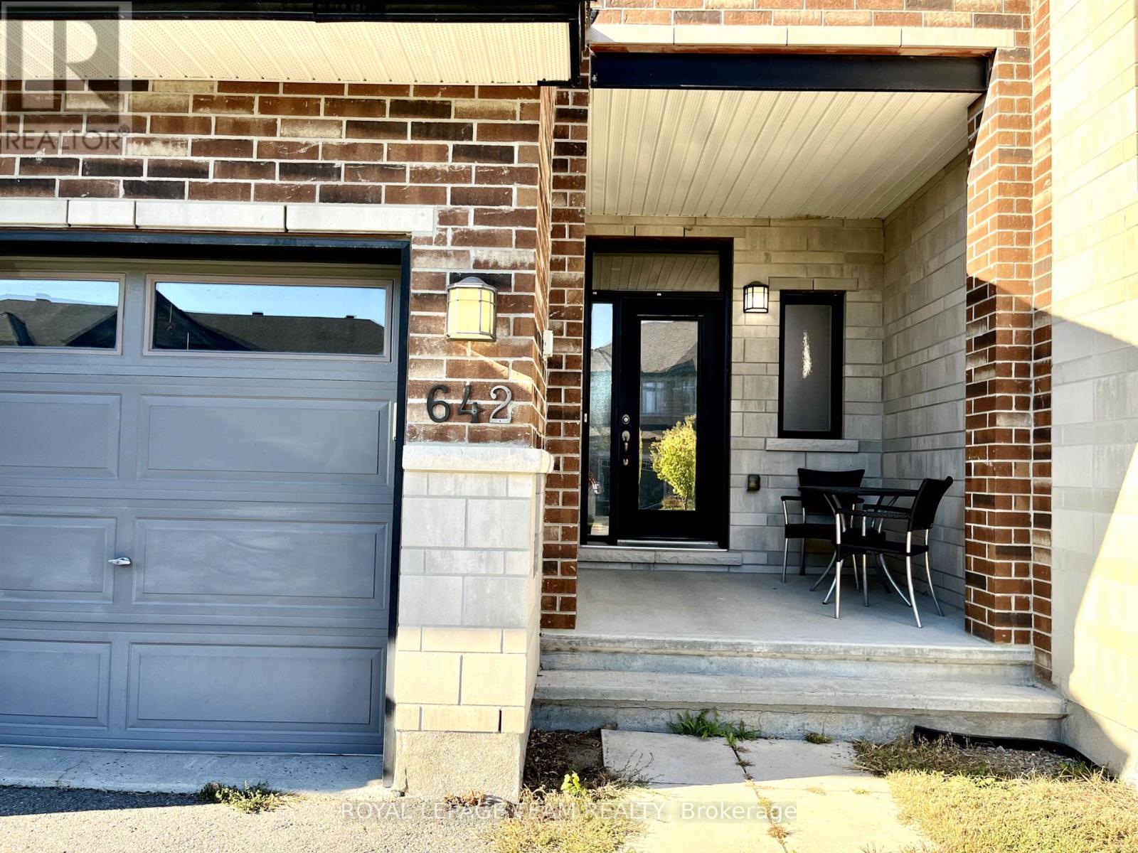 642 Tennant Way, Ottawa, ON - Outdoor