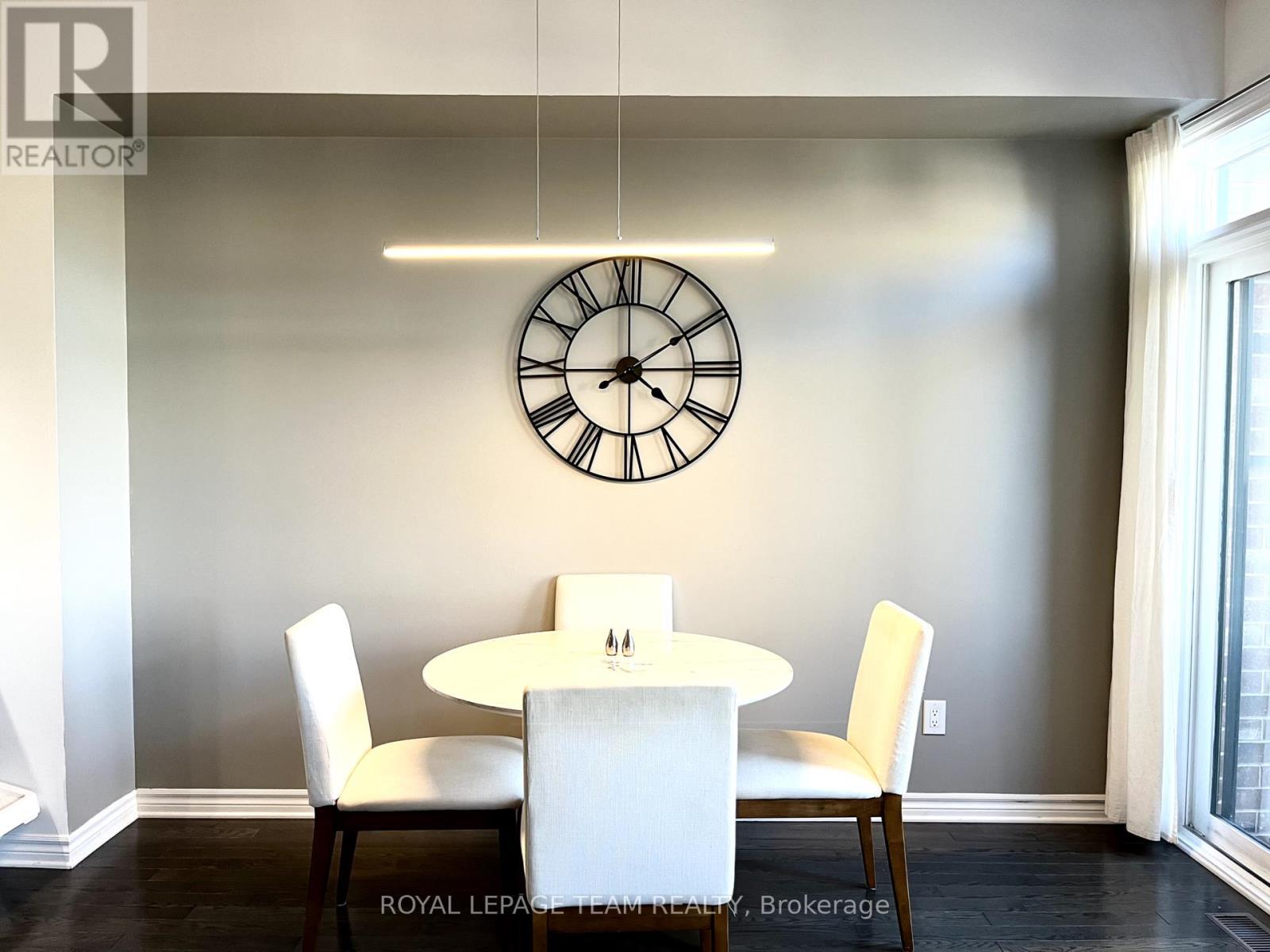 642 Tennant Way, Ottawa, ON - Indoor Photo Showing Dining Room
