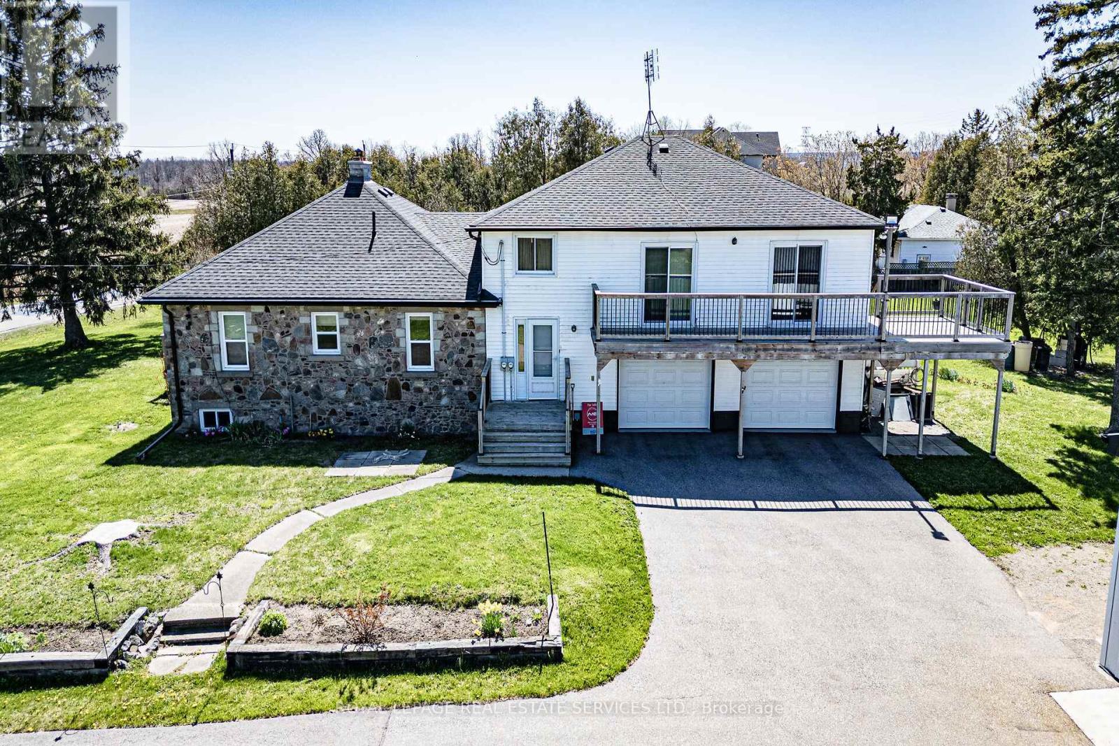 3029 Burnhamthorpe Road W, Milton, ON - Outdoor With Deck Patio Veranda