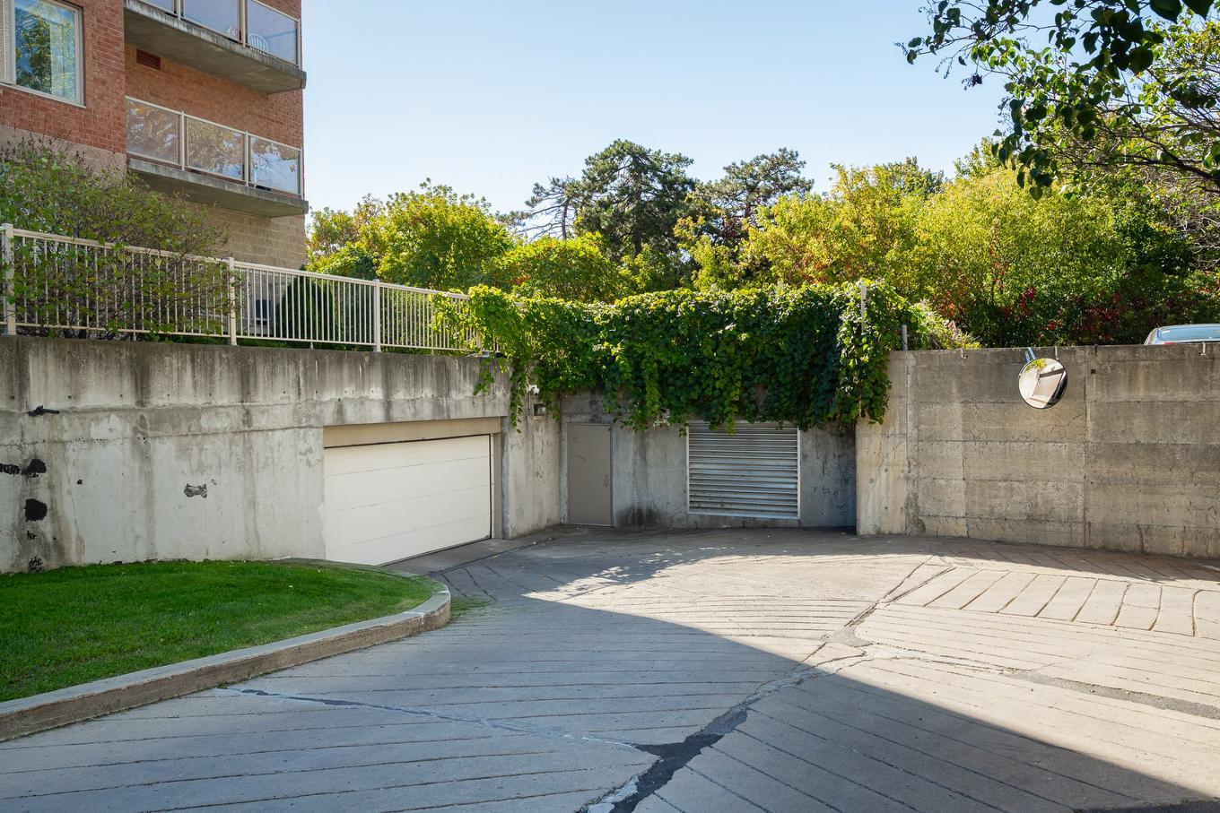 Other - 602-480 Boul. Galland, Dorval, QC - Outdoor