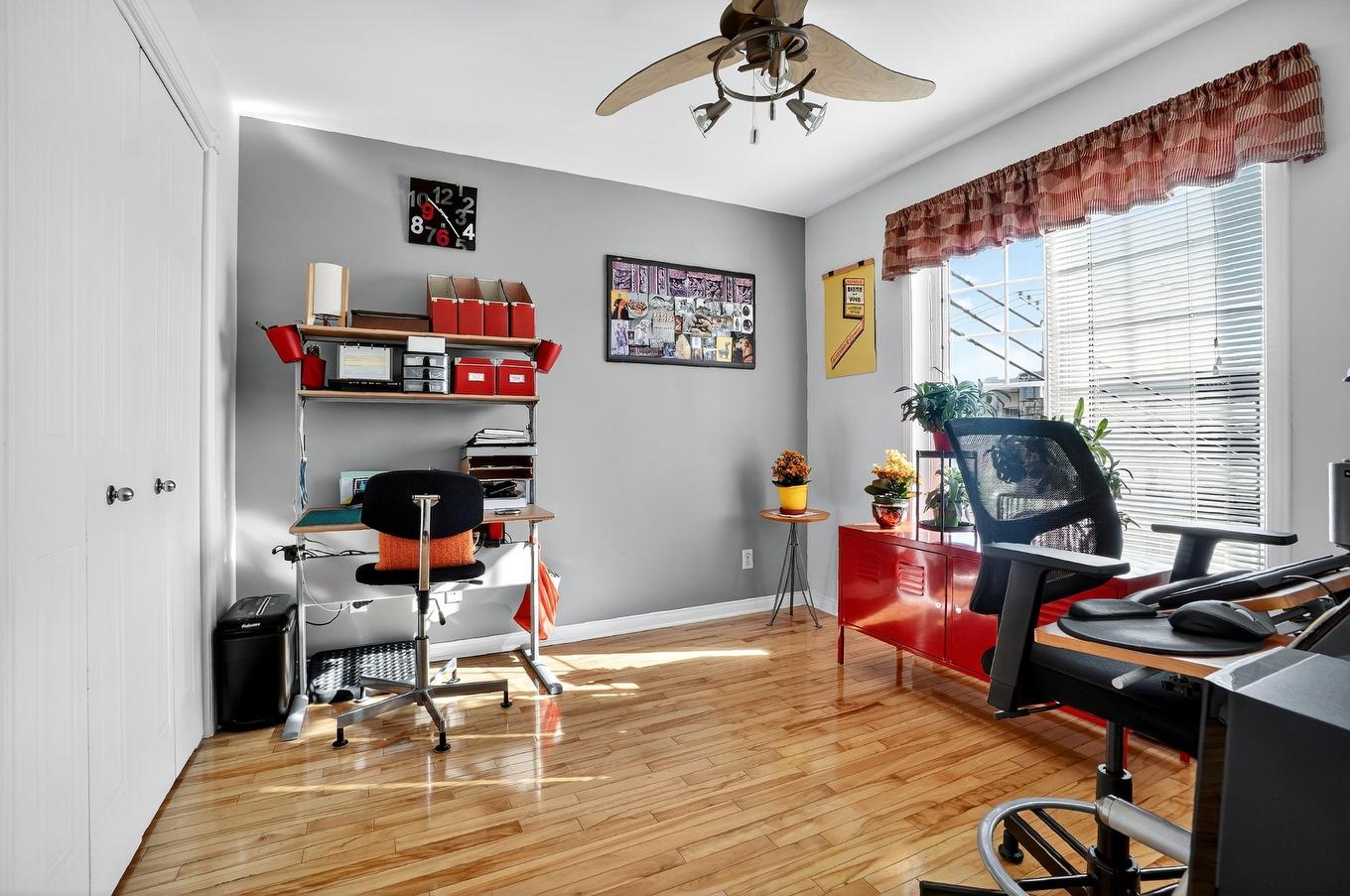 Bedroom - 6915 Av. Pierre-De Coubertin, Montréal (Mercier/Hochelaga-Maisonneuve), QC - Indoor