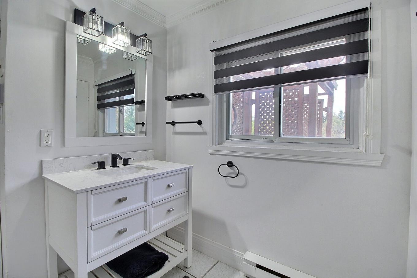 Bathroom - 1575 Route De St-Philippe, Val-D'Or, QC - Indoor