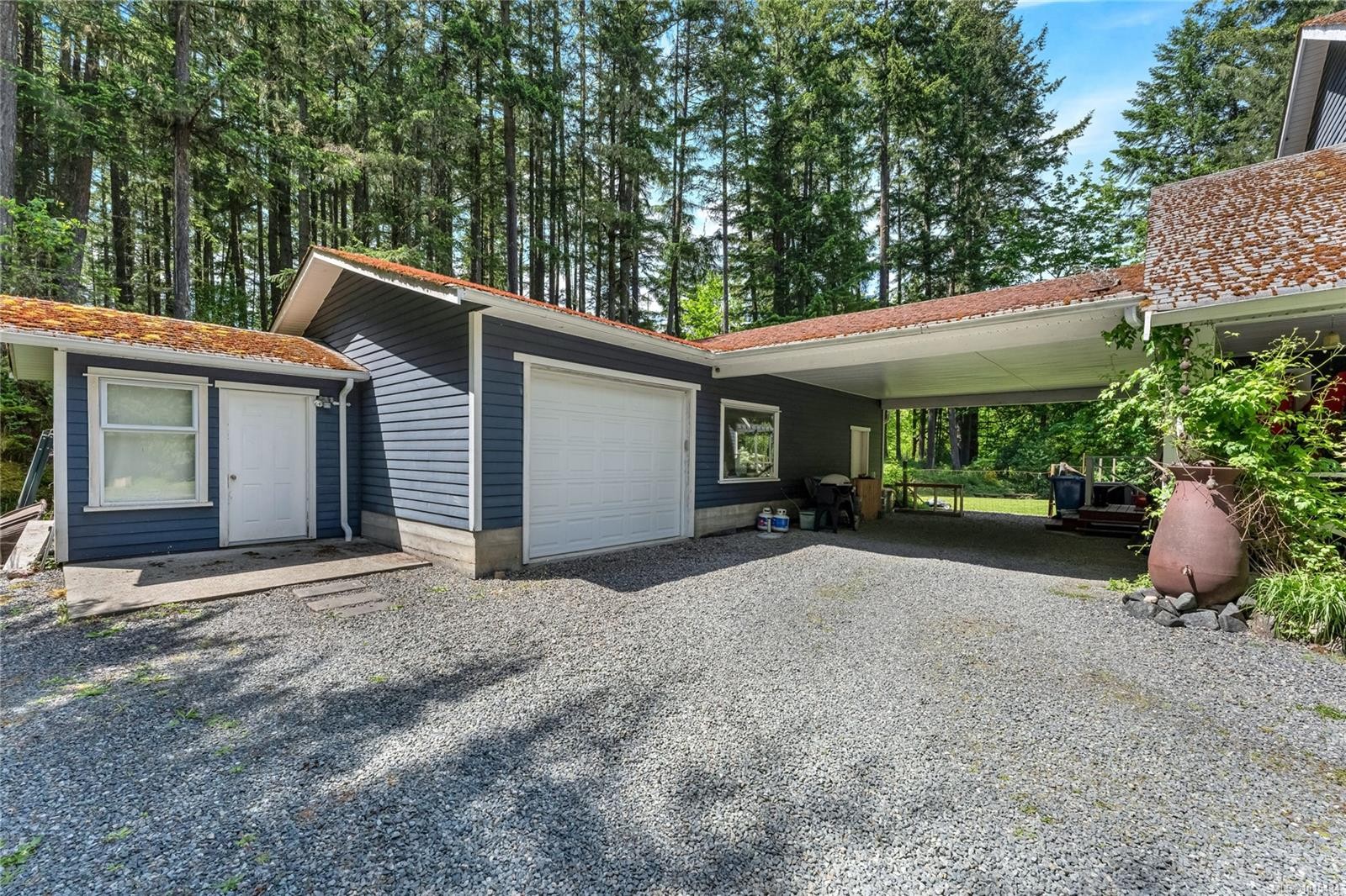 1850 Lakewood Rd, Shawnigan Lake, BC
