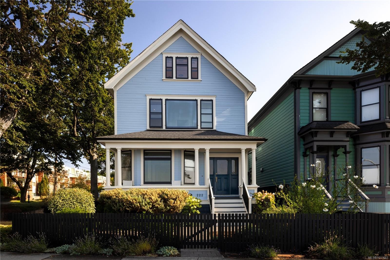 222 Dallas Rd, Victoria, BC