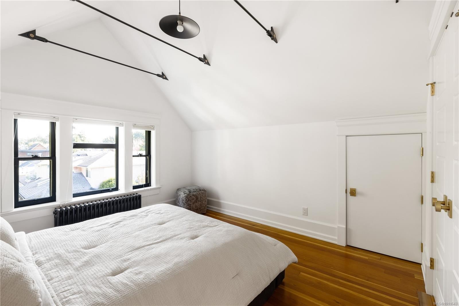 222 Dallas Rd, Victoria, BC