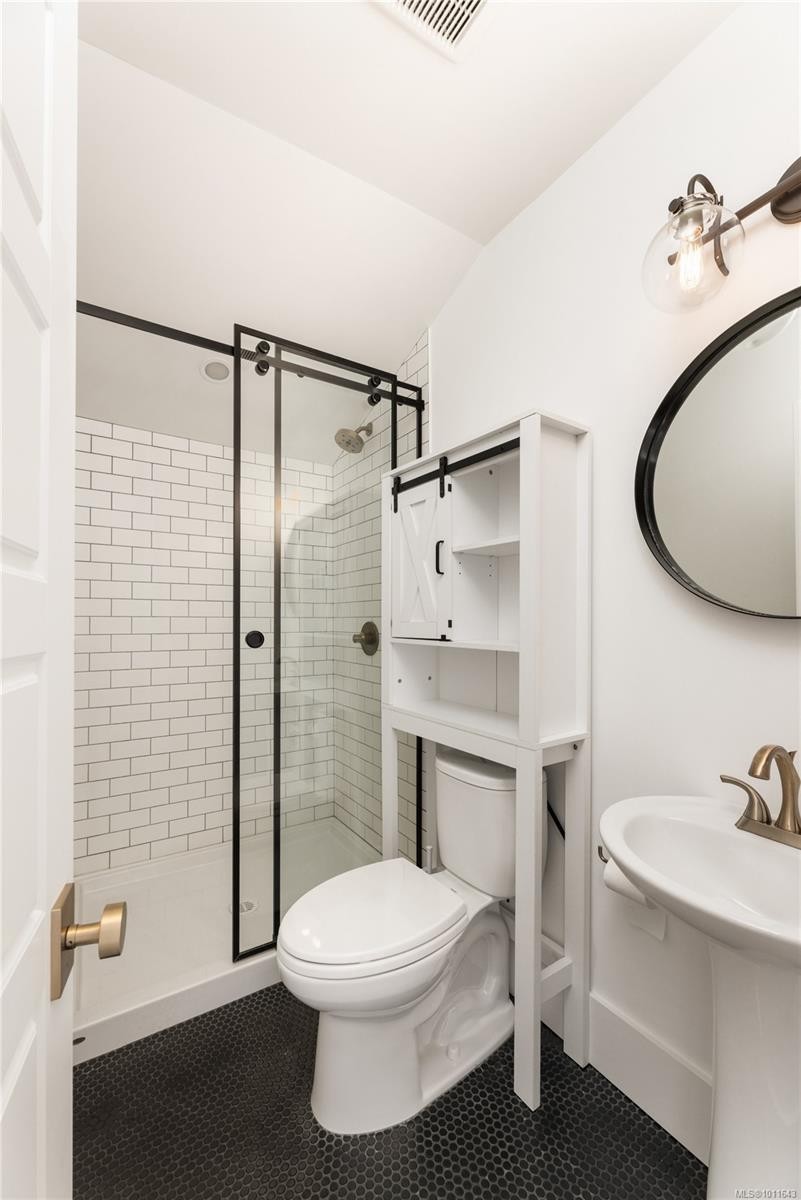 222 Dallas Rd, Victoria, BC