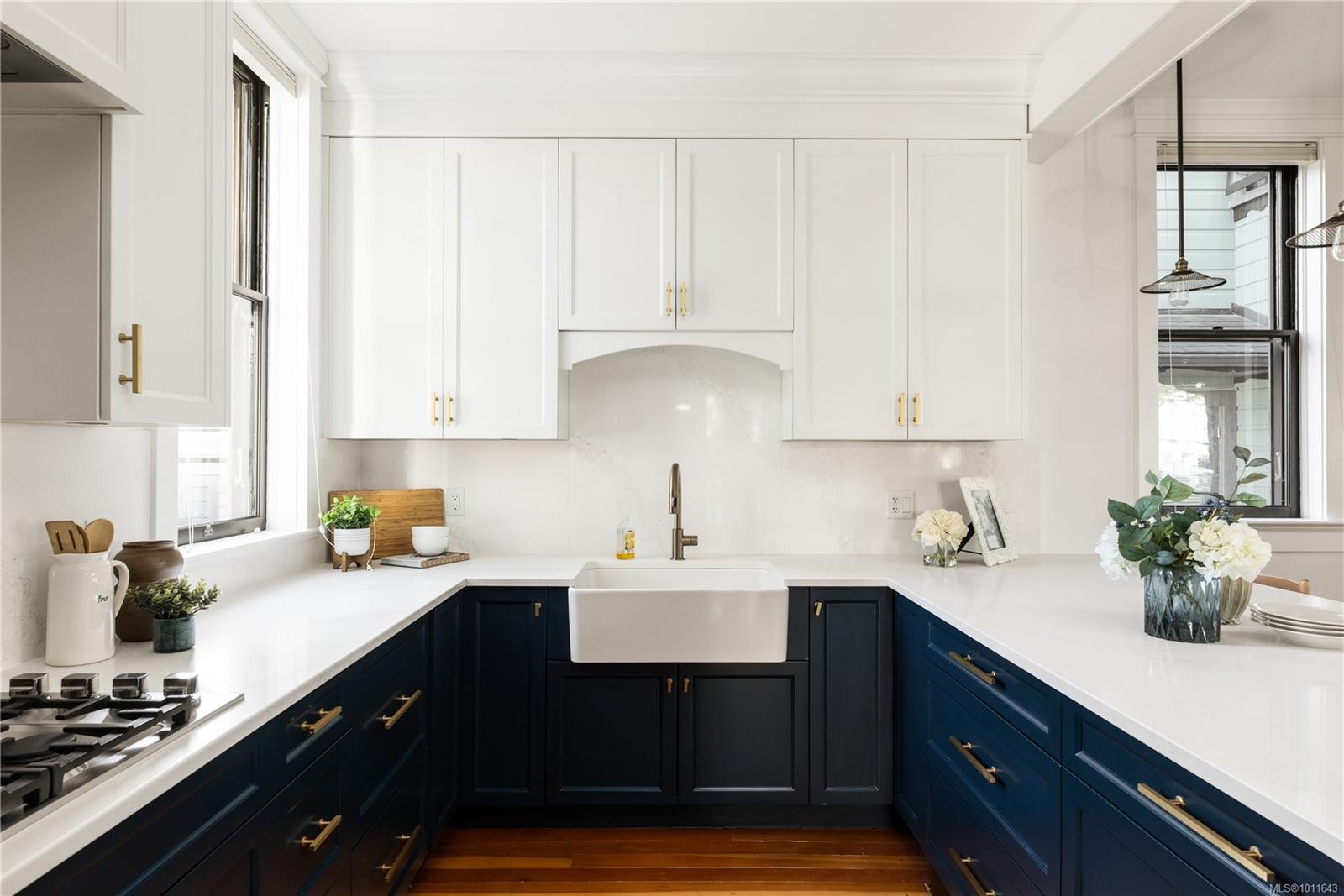 222 Dallas Rd, Victoria, BC