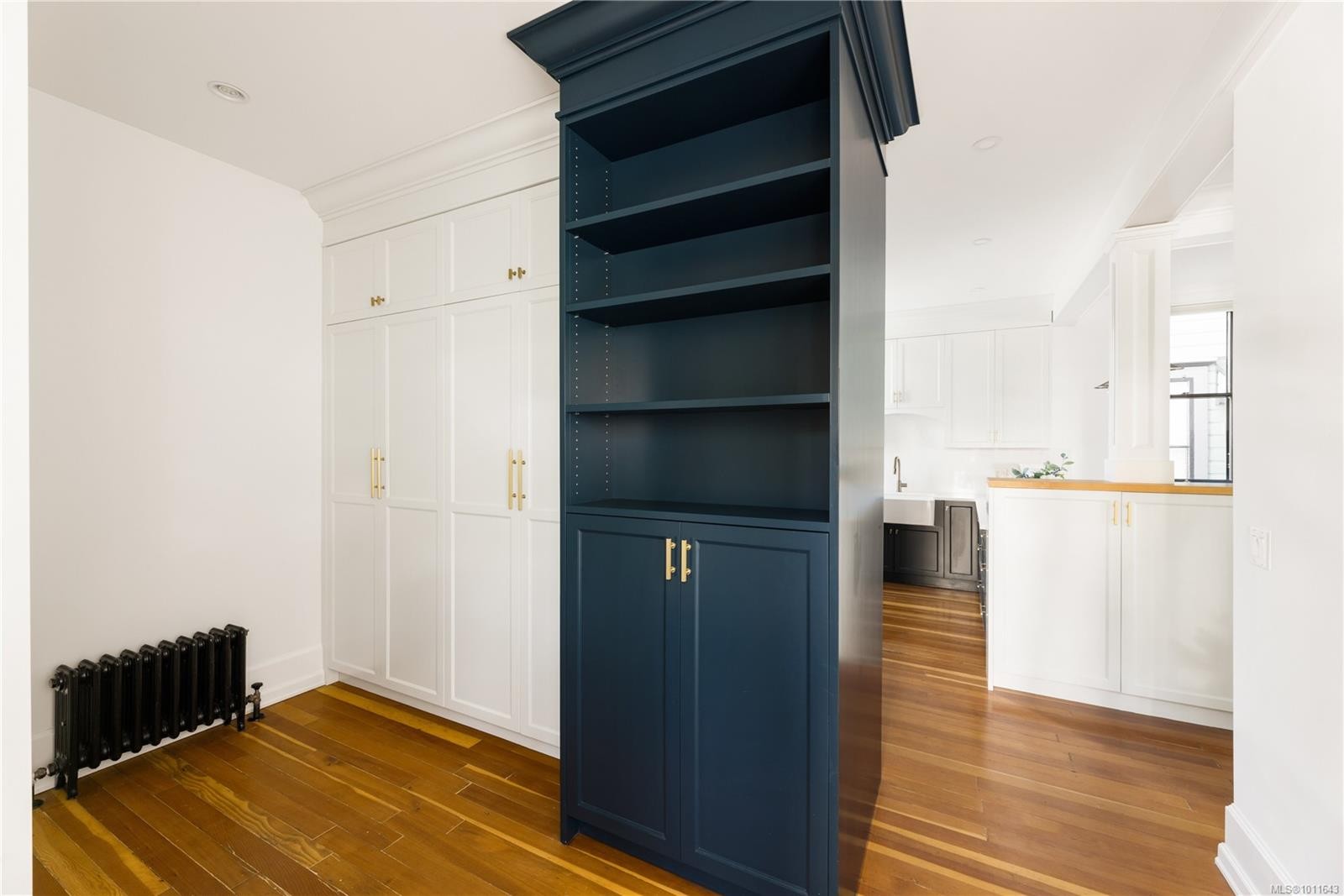 222 Dallas Rd, Victoria, BC