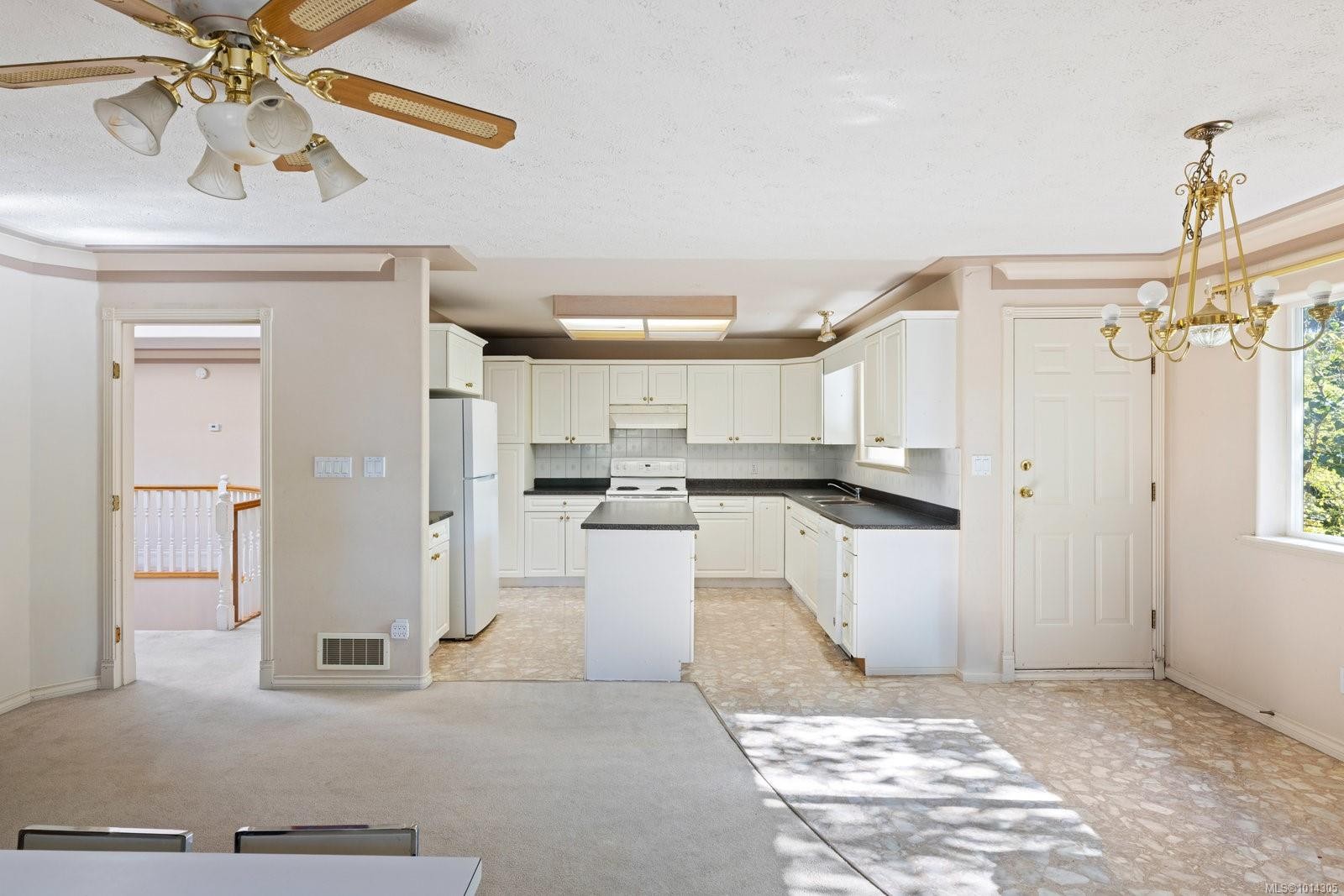 4101 Gordon Head Rd, Saanich, BC