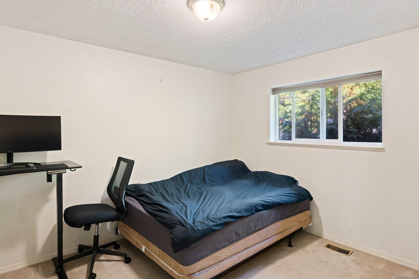 4101 Gordon Head Rd, Saanich, BC