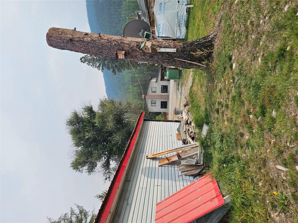 5851 33 Highway, Beaverdell, BC - Outdoor