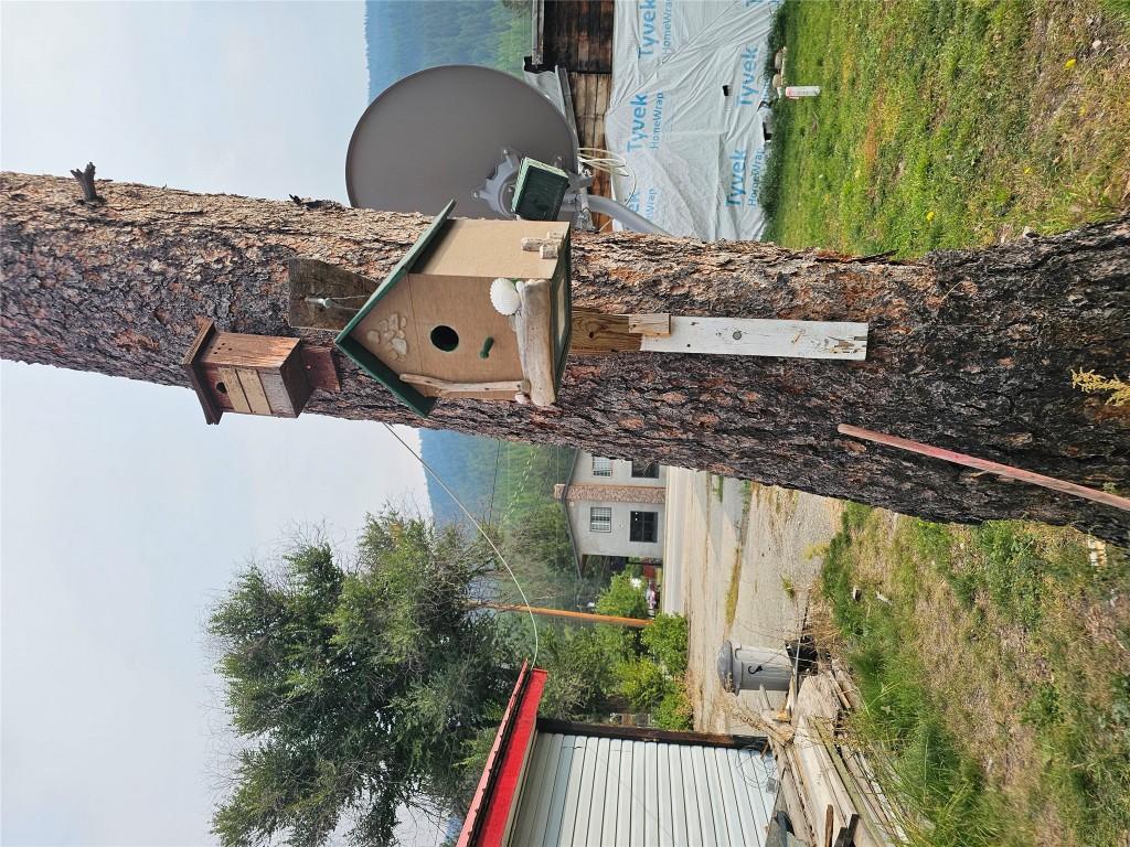 5851 33 Highway, Beaverdell, BC - Outdoor