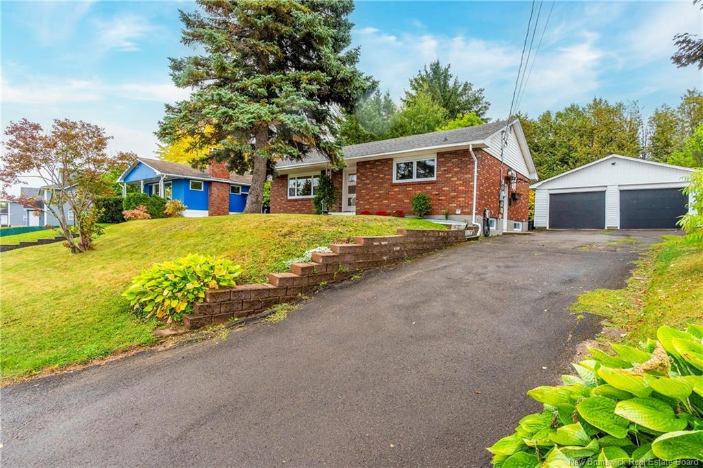 158 Lakeside Dr, Riverview, NB