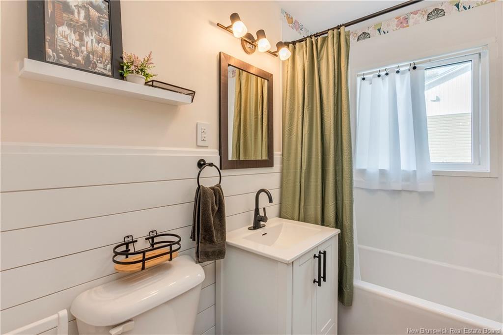 158 Lakeside Dr, Riverview, NB