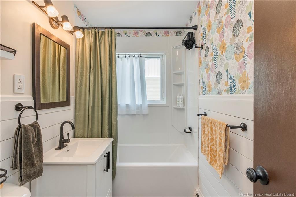 158 Lakeside Dr, Riverview, NB