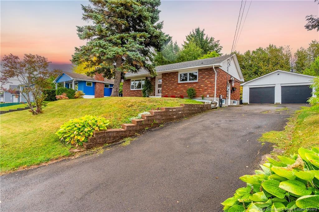 158 Lakeside Dr, Riverview, NB