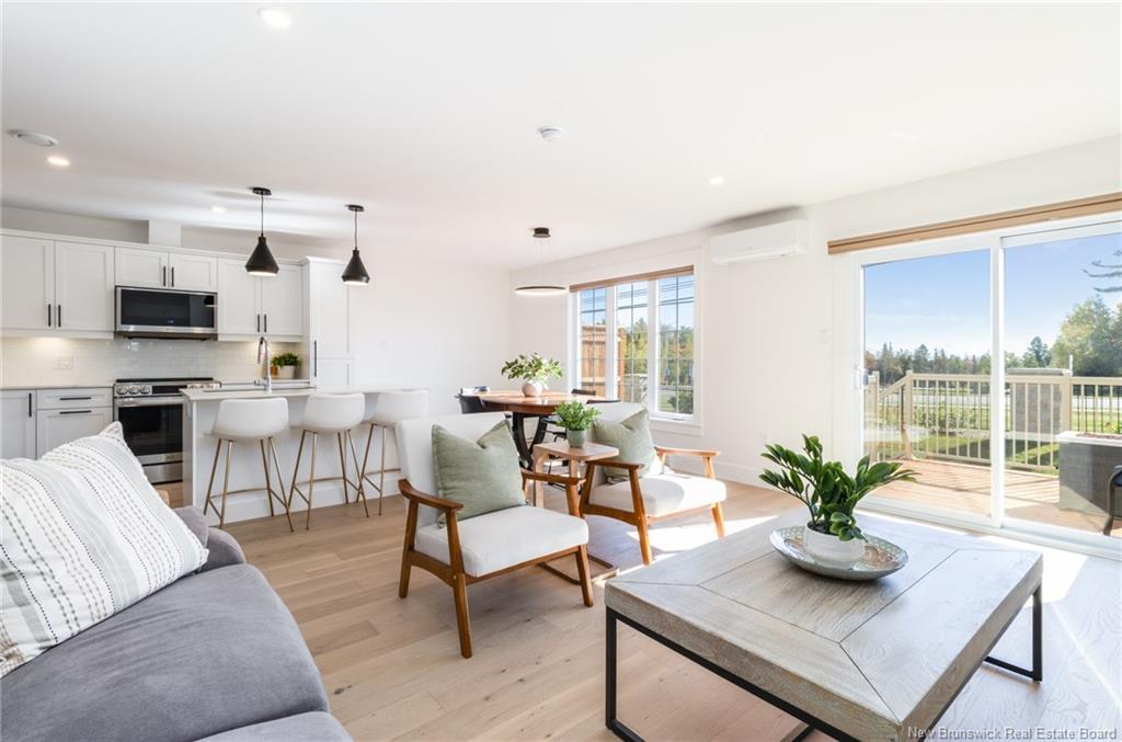 2 Huntingdon Ci, Fredericton, NB