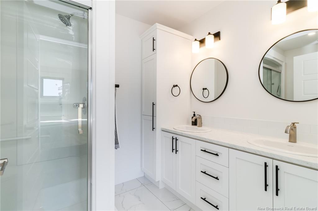 2 Huntingdon Ci, Fredericton, NB