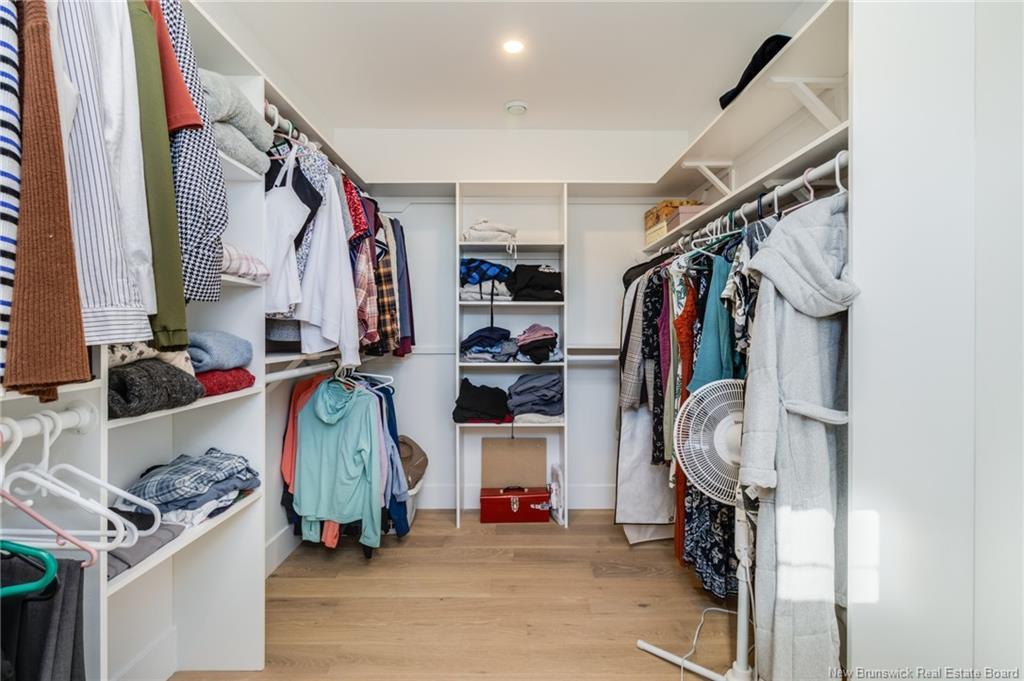 2 Huntingdon Ci, Fredericton, NB