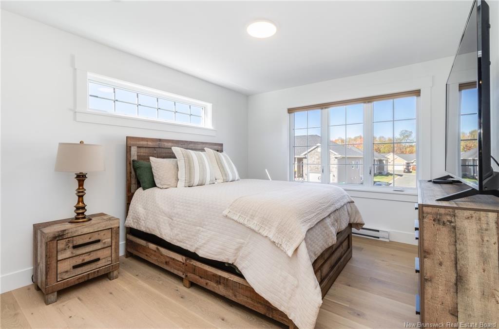 2 Huntingdon Ci, Fredericton, NB