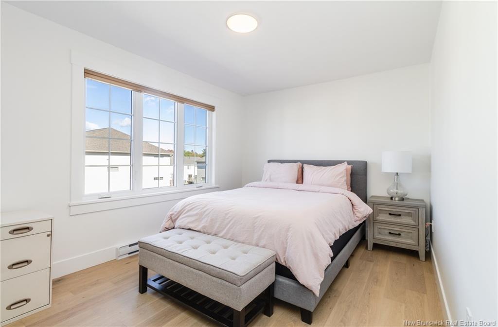 2 Huntingdon Ci, Fredericton, NB