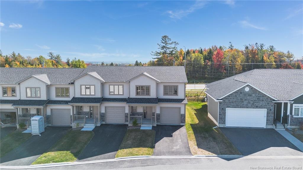 2 Huntingdon Ci, Fredericton, NB