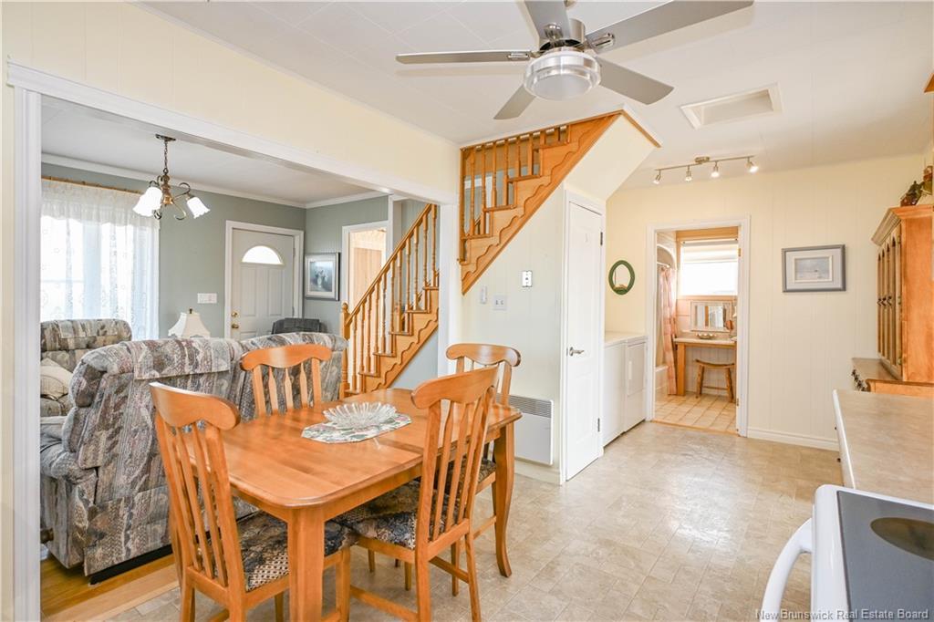 98 Saint-Pierre E. Blvd, Caraquet, NB