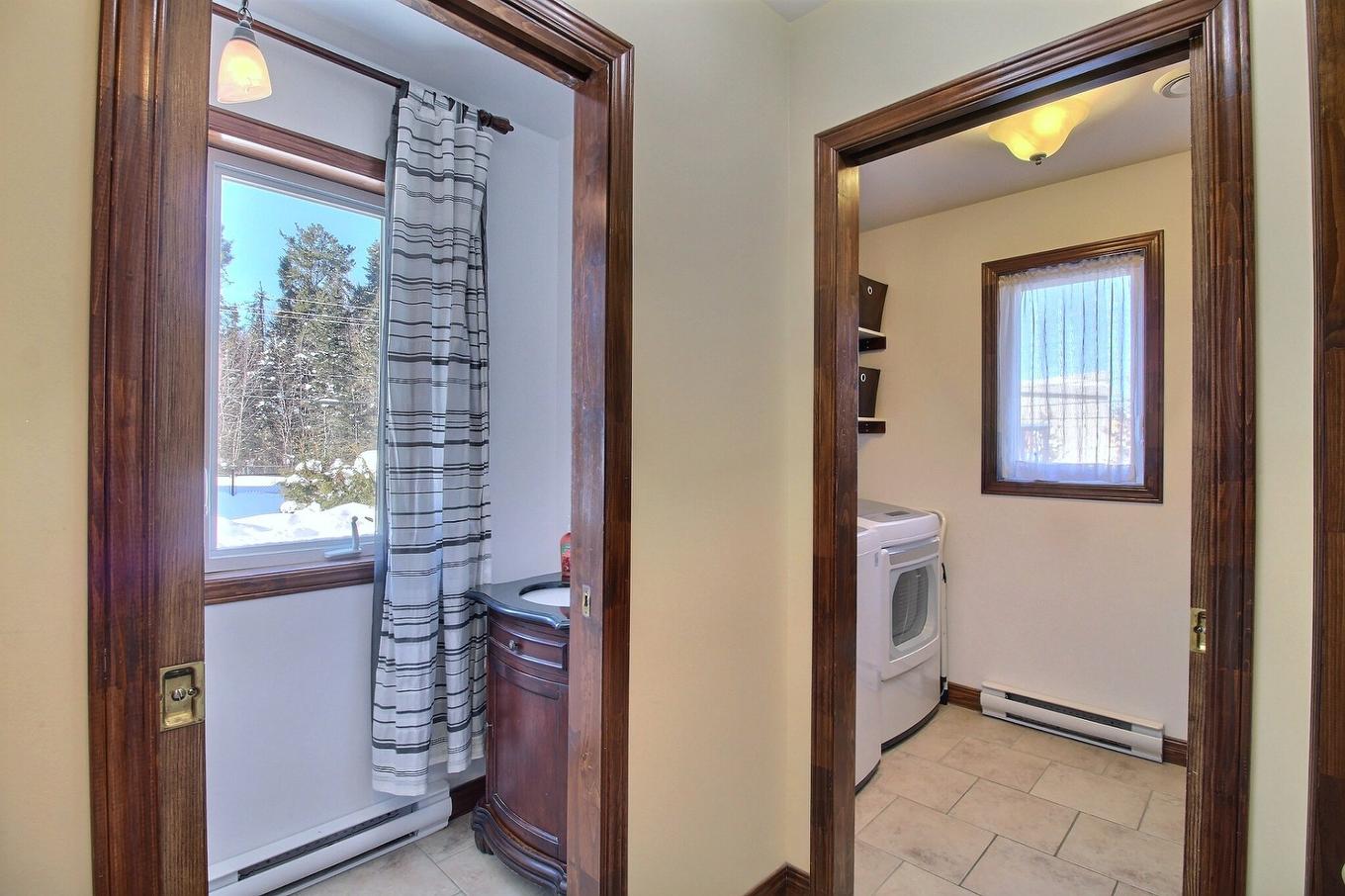 Overall view - 289 Rue Miljours, Val-D'Or, QC - Indoor