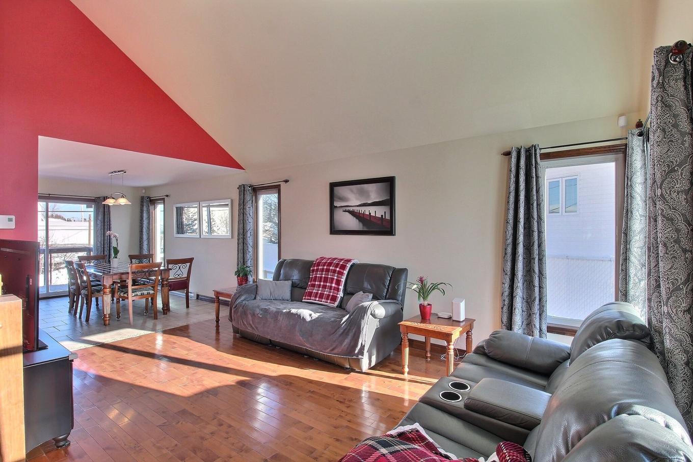 Overall view - 289 Rue Miljours, Val-D'Or, QC - Indoor Photo Showing Living Room