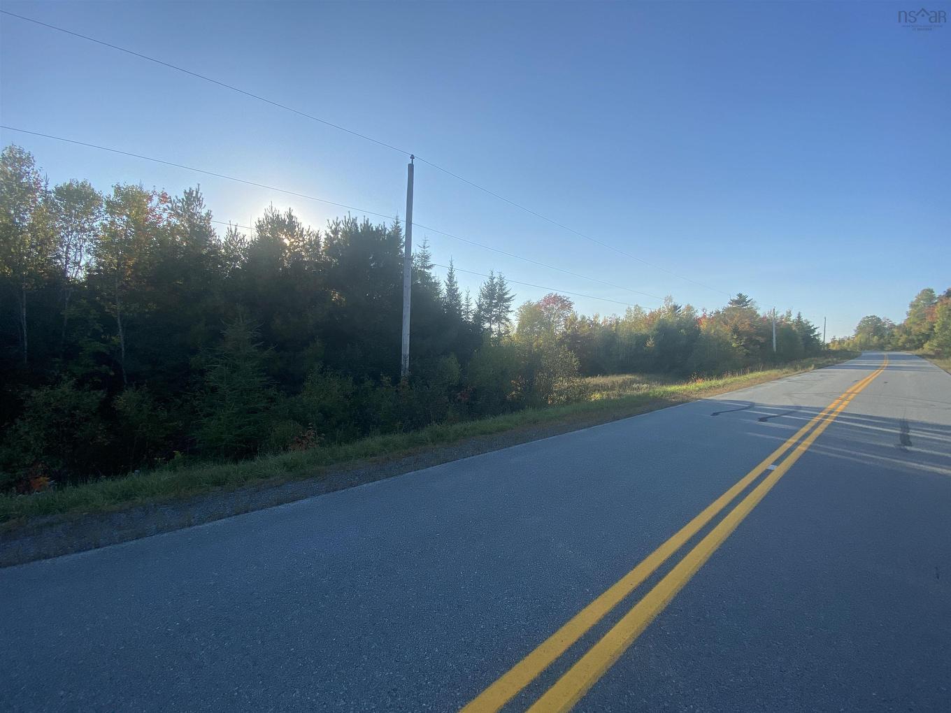 Lake Egmont Road W, Lake Egmont, NS