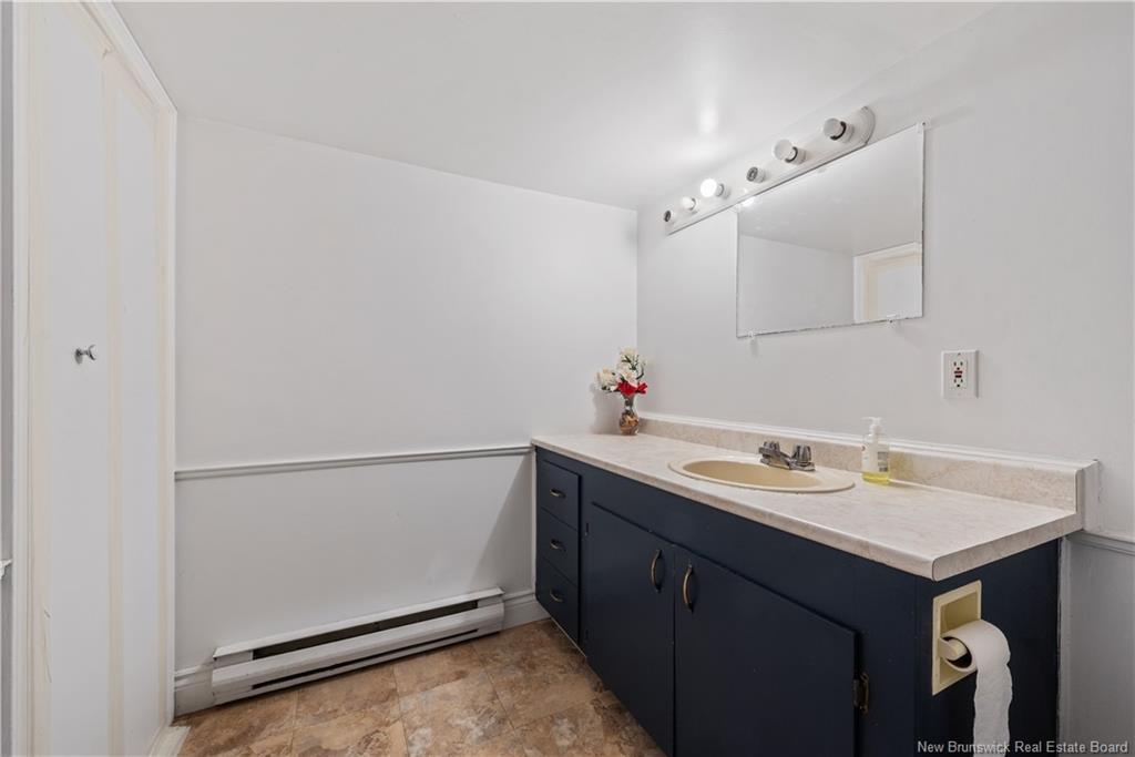 53 Upton, Moncton, NB