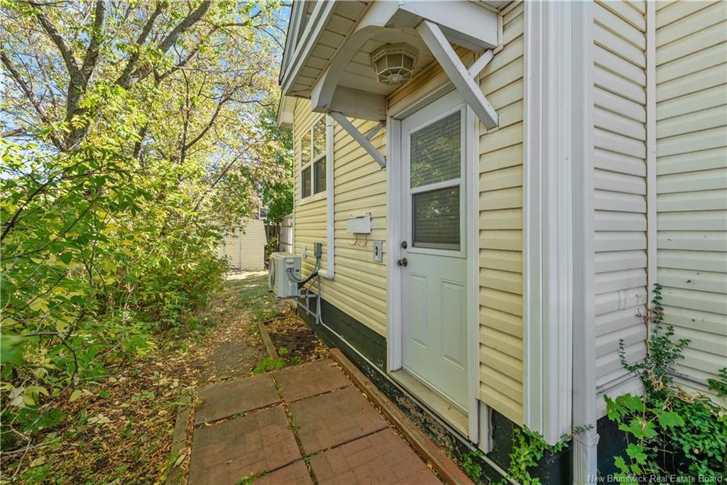 53 Upton, Moncton, NB